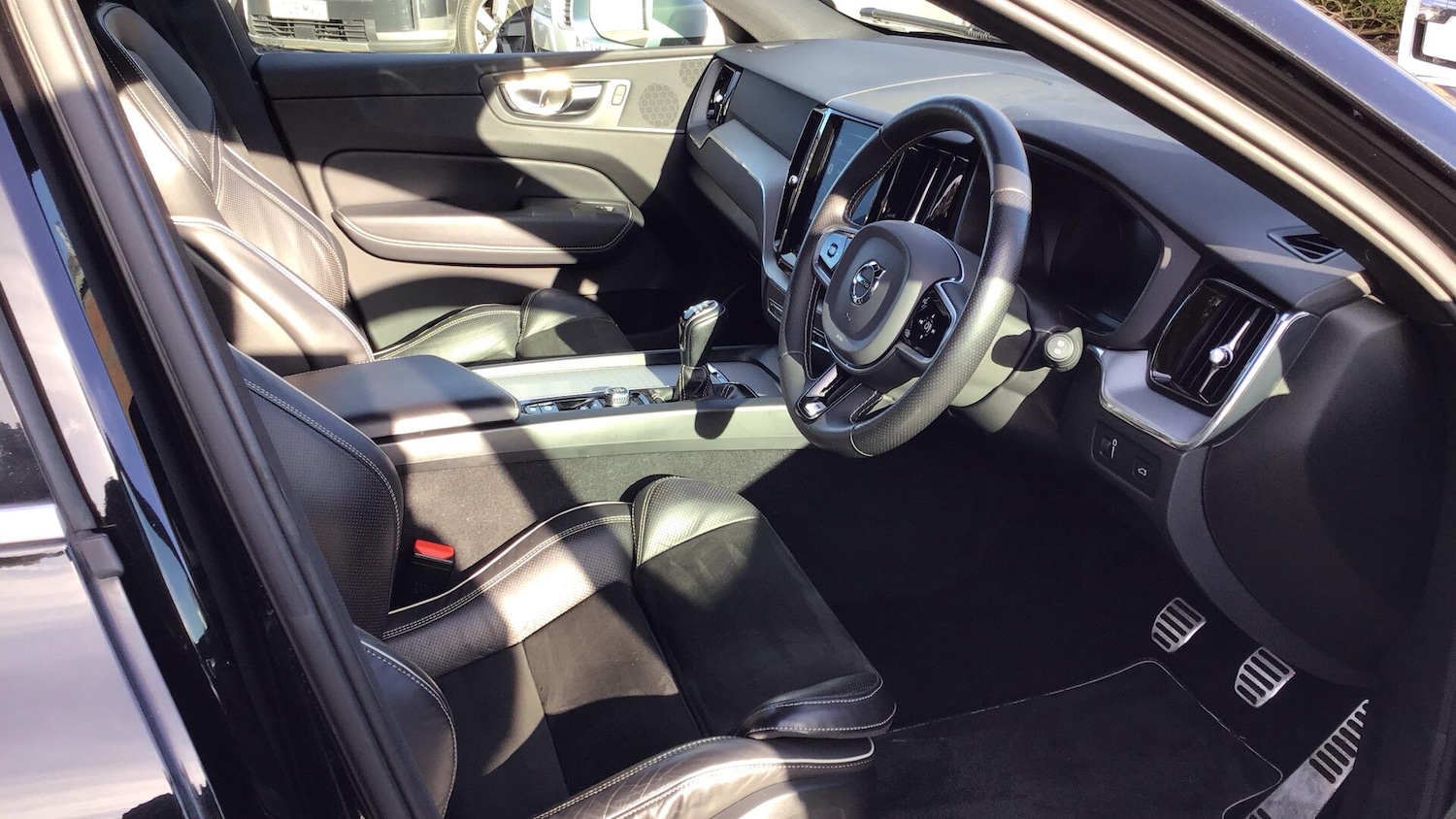 Used Volvo XC60 2019 for sale - 76608539: Photo 4