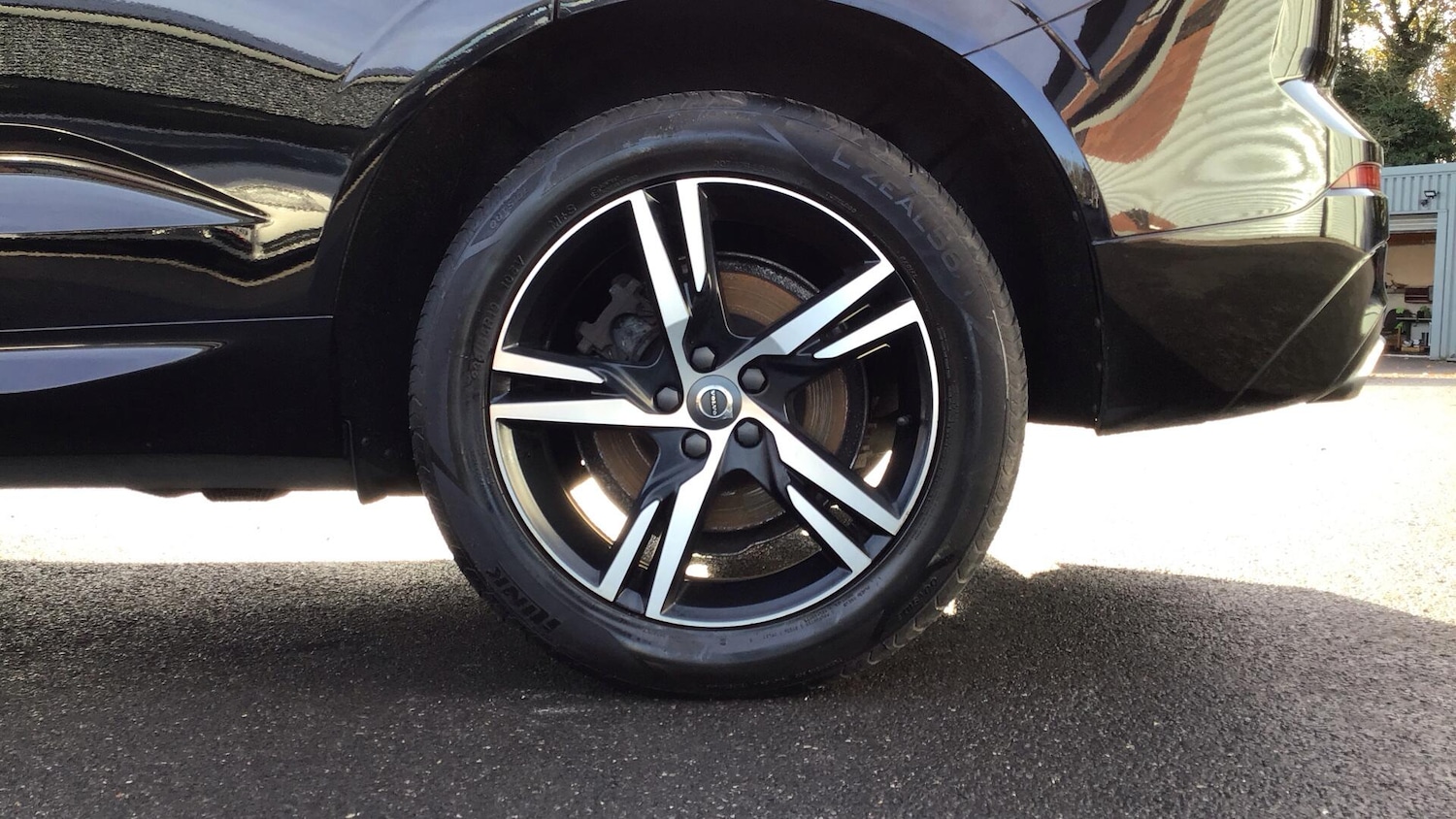 Used Volvo XC60 2019 for sale - 76608539: Photo 9