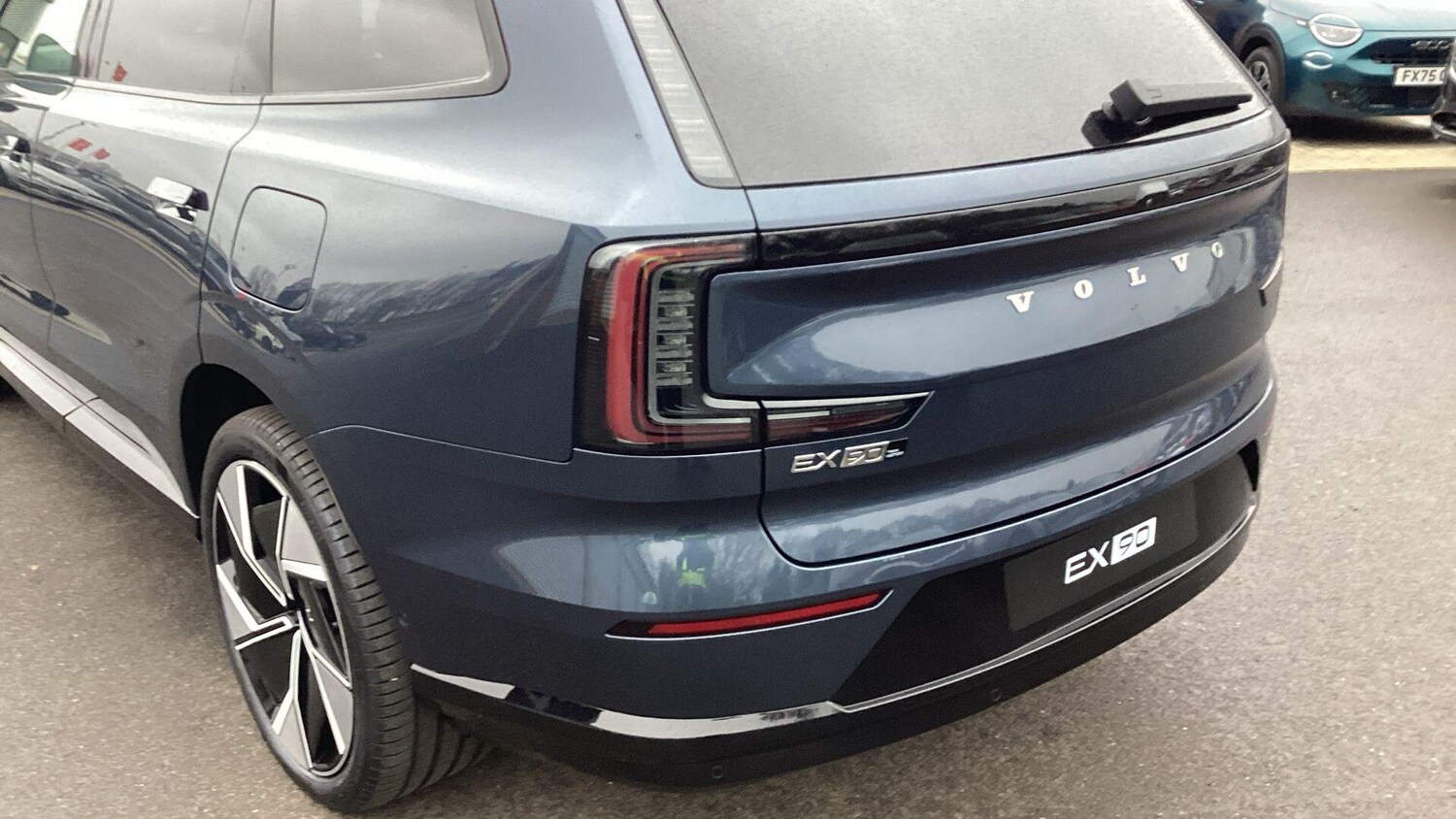 Used Volvo EX90 for sale - 77411858: Photo 45