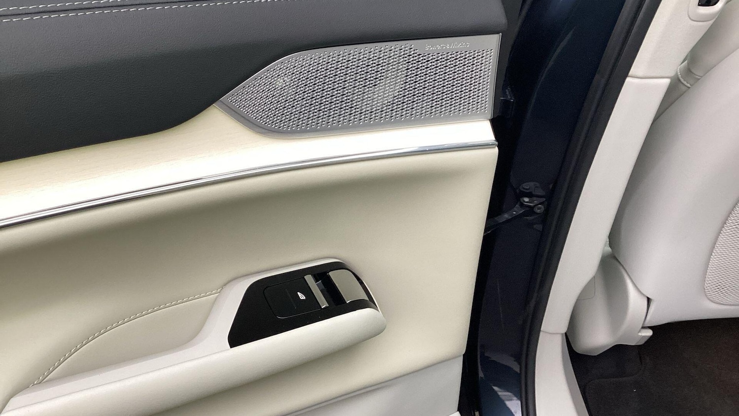 Used Volvo EX90 for sale - 77411858: Photo 50