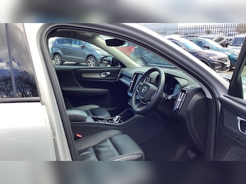 Used Volvo XC40 2023 for sale - 78115288: Photo