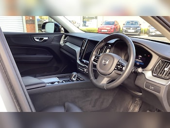 Used Volvo XC60 2023 for sale - 77853585: Photo