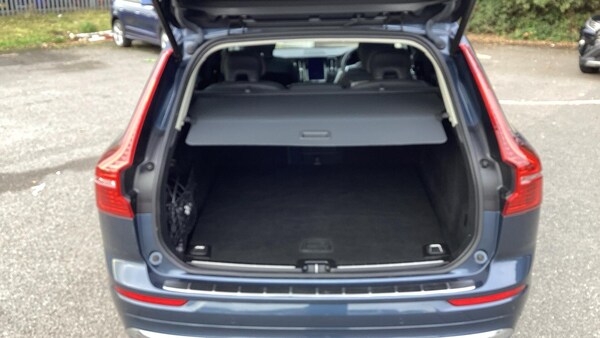 Used Volvo XC60 2023 for sale - 75782201: Photo 13