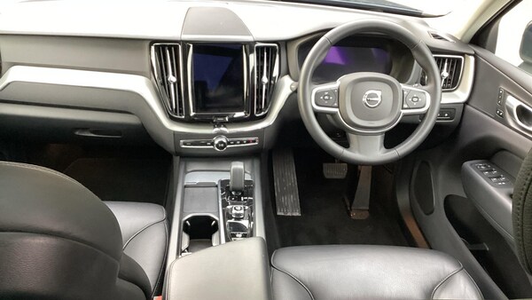 Used Volvo XC60 2023 for sale - 75782201: Photo 5