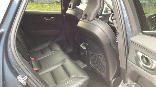 Used Volvo XC60 2023 for sale - 75782201: Photo 6