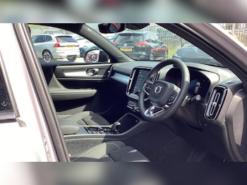 Used Volvo XC40 2026 for sale - 79291944: Photo