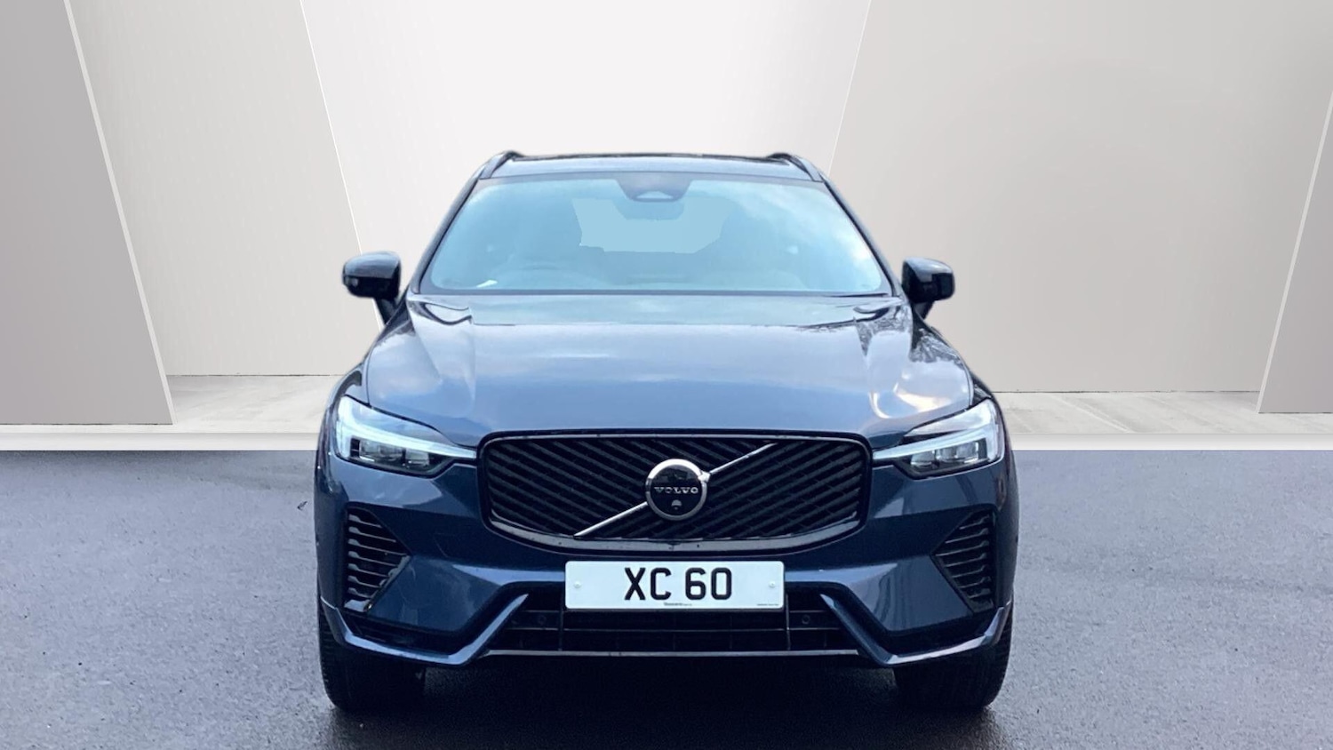 Used Volvo XC60 2026 for sale - 77612069: Photo 2