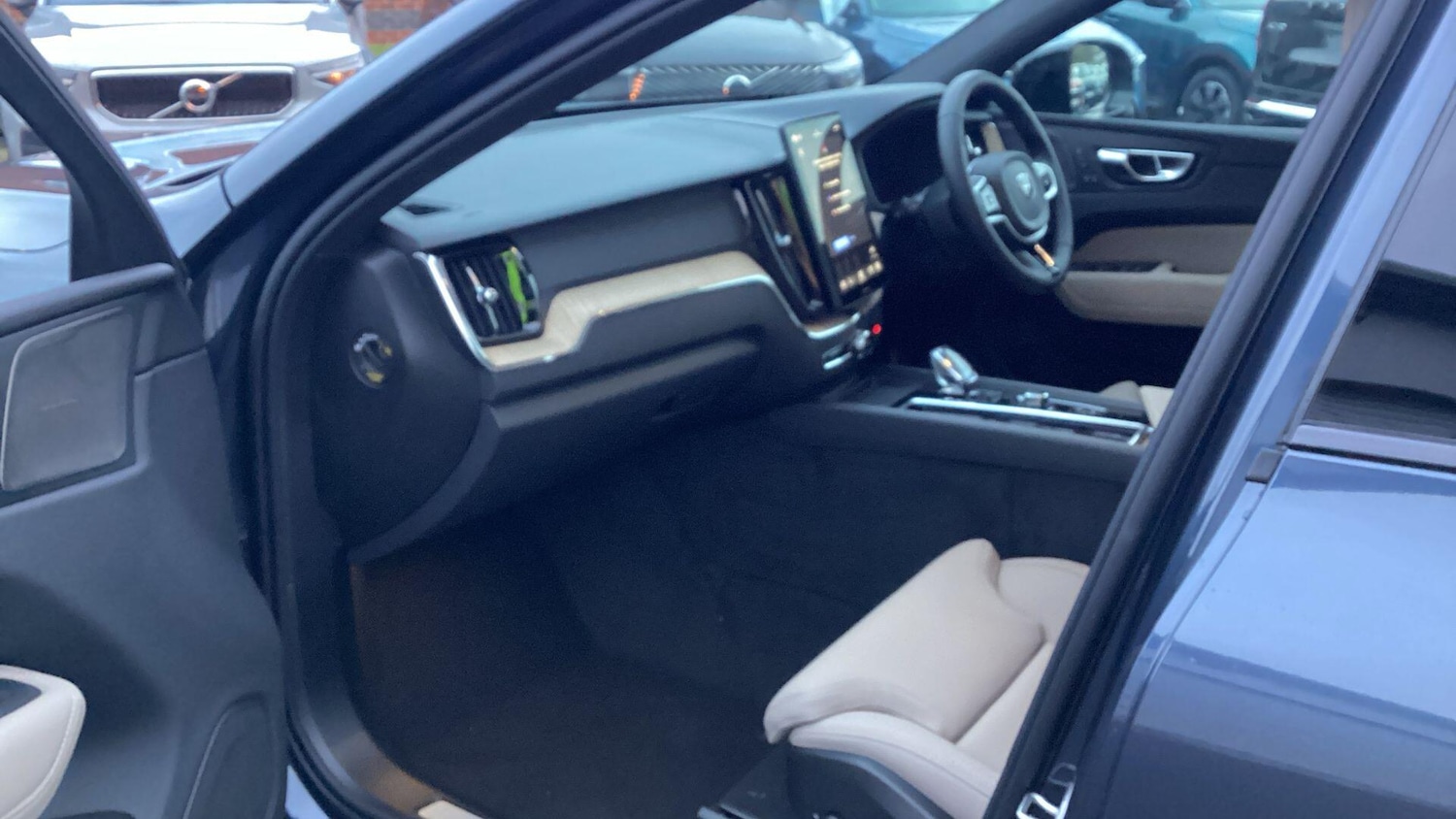 Used Volvo XC60 2026 for sale - 77612069: Photo 37