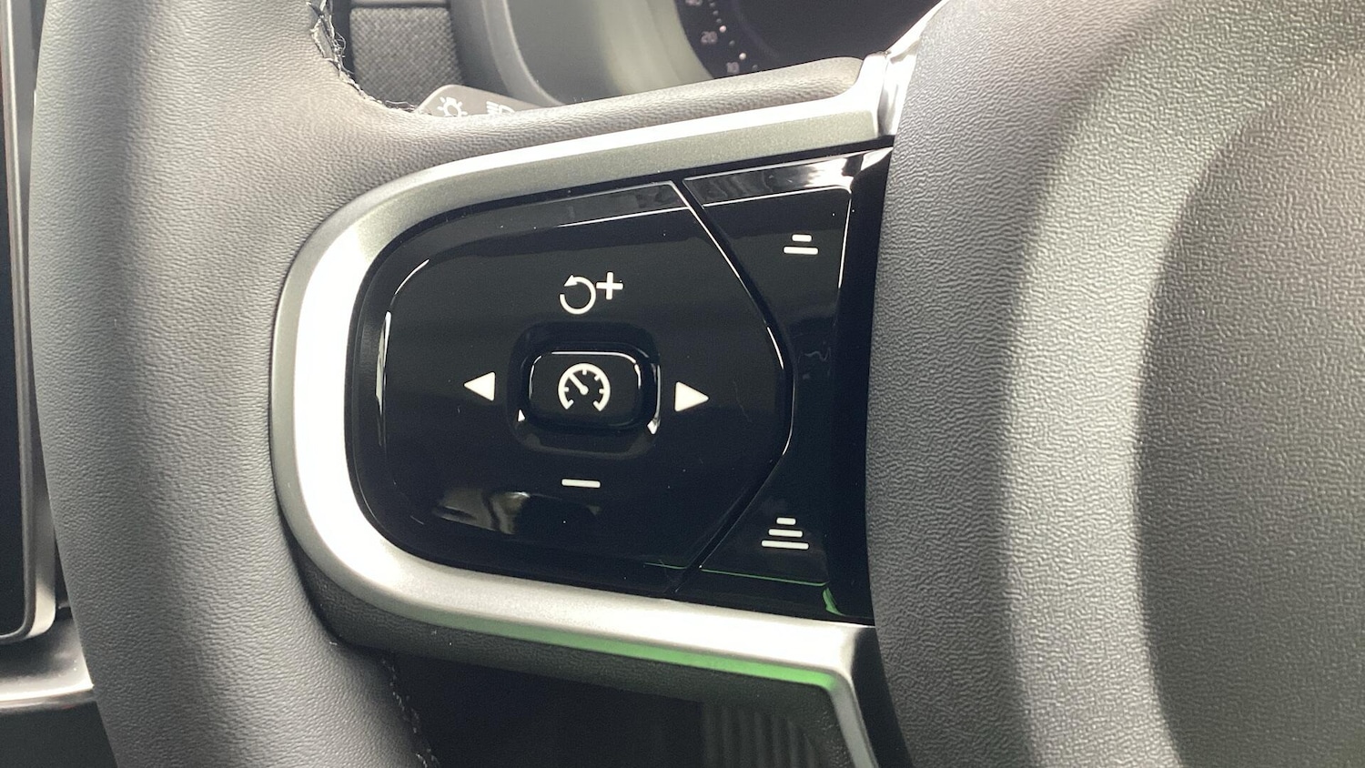 Used Volvo XC90 for sale - 76314543: Photo 26