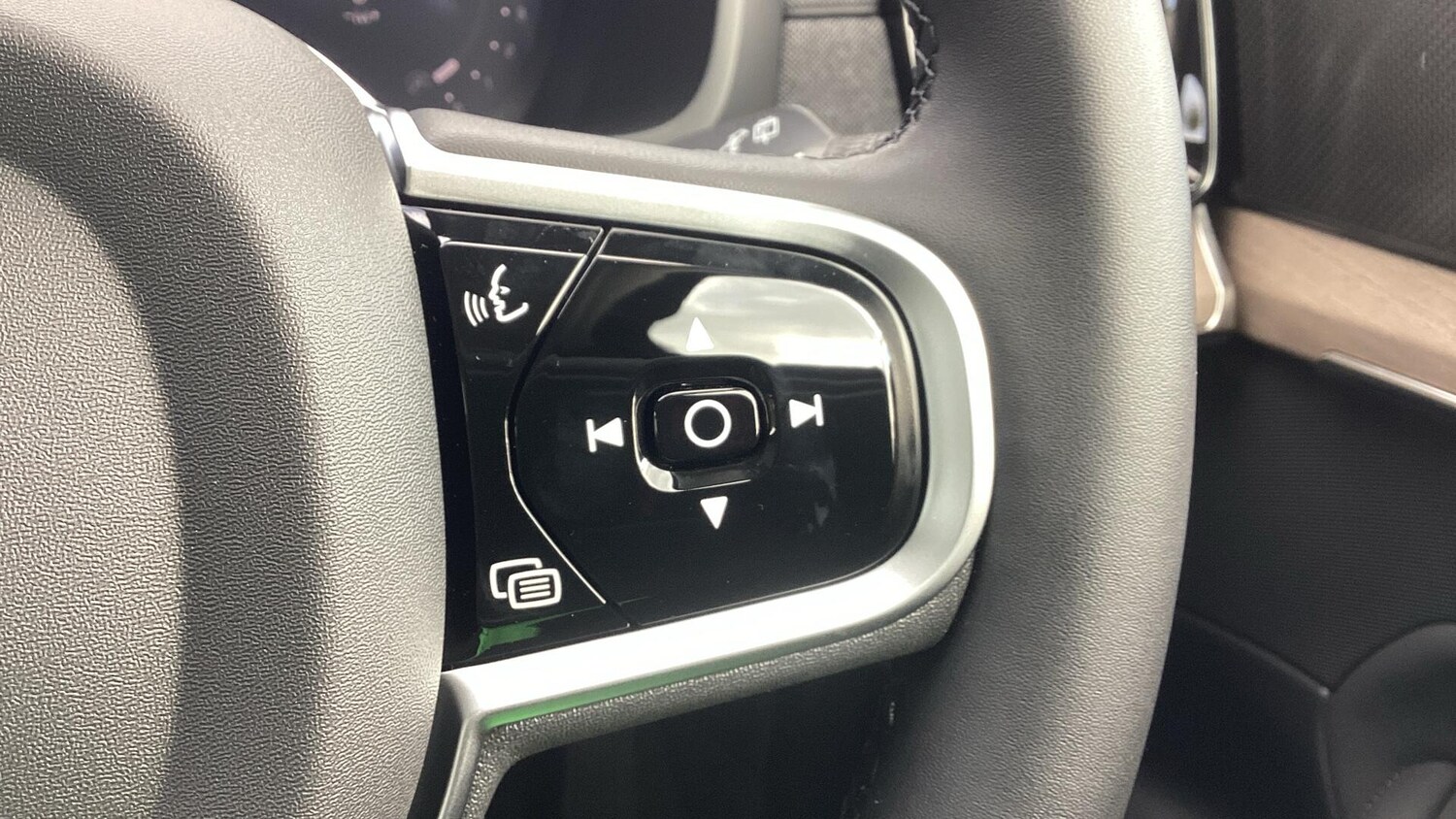 Used Volvo XC90 for sale - 76314543: Photo 28