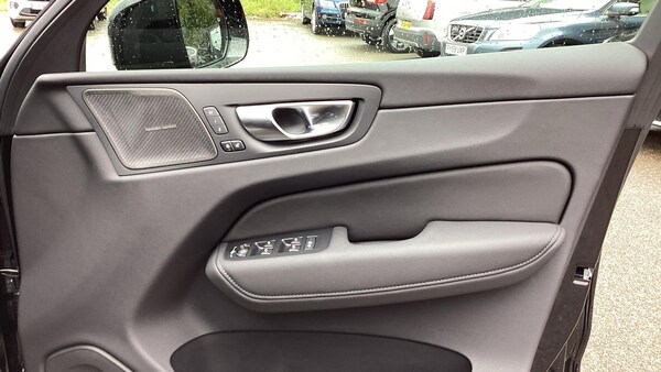 Used Volvo XC60 2025 for sale - 75153626: Photo 29