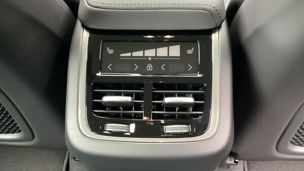 Used Volvo XC60 2025 for sale - 75153626: Photo 39
