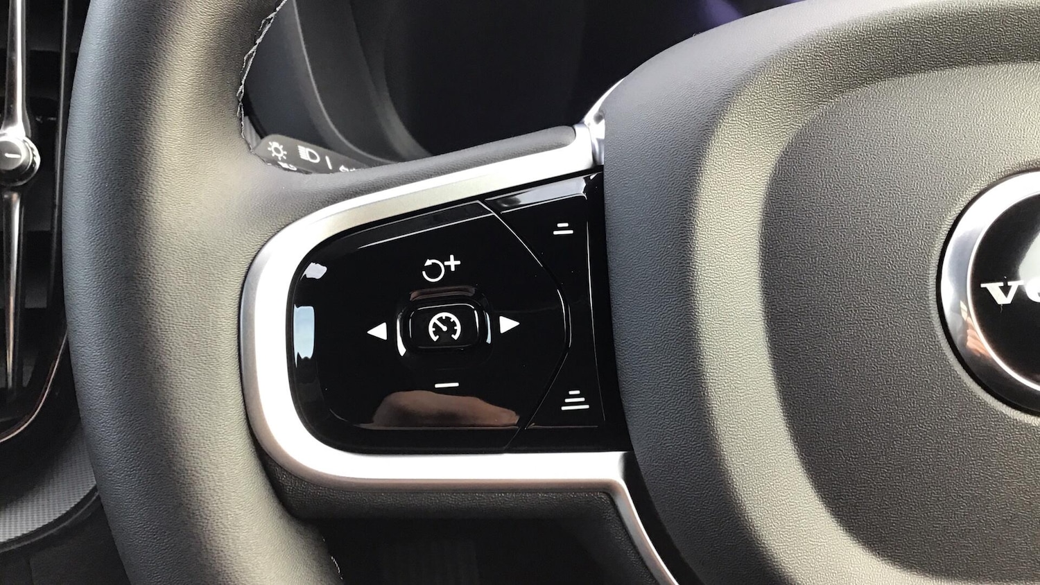 Used Volvo XC60 2025 for sale - 76832853: Photo 21