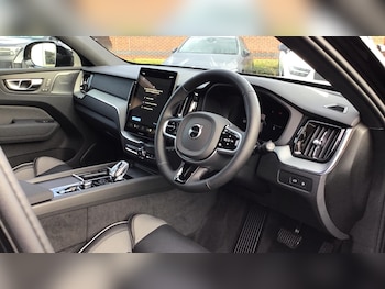 Used Volvo XC60 2025 for sale - 76832853: Photo