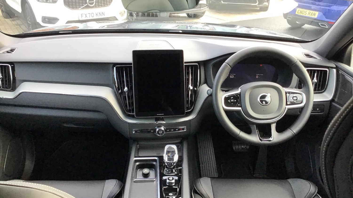 Used Volvo XC60 2025 for sale - 76832853: Photo 5