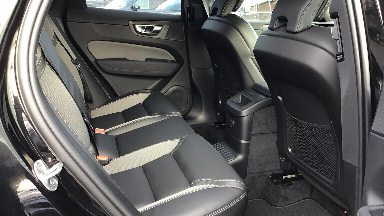 Used Volvo XC60 2025 for sale - 76832853: Photo 6