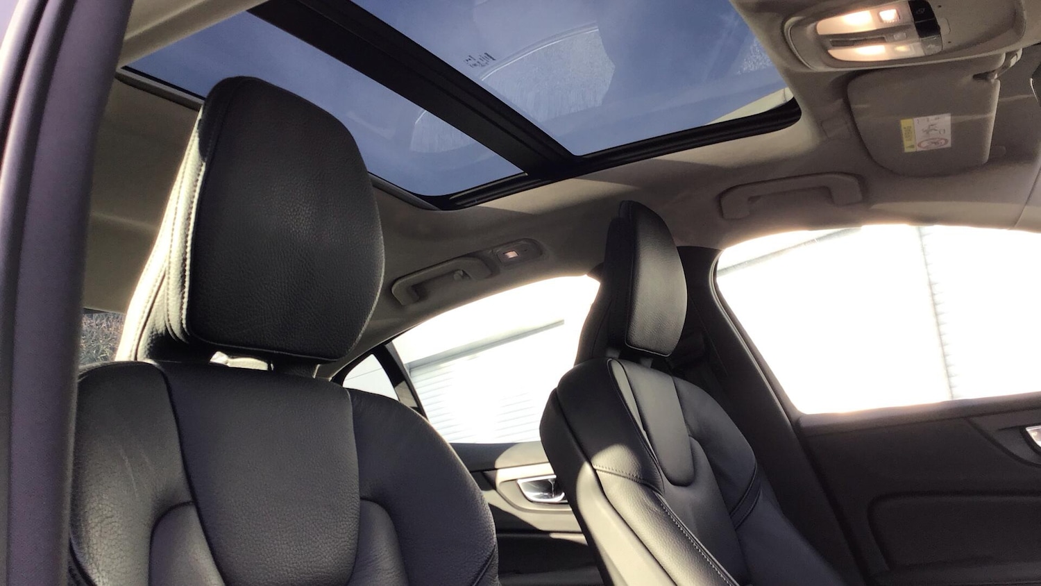 Used Volvo S60 2023 for sale - 76865807: Photo 30