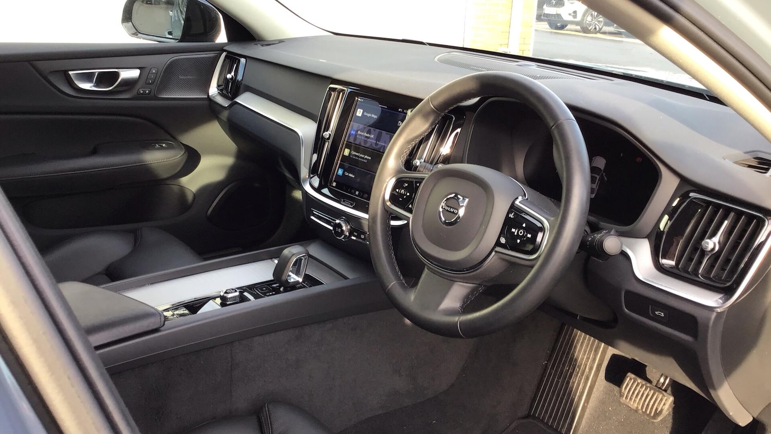 Used Volvo S60 2023 for sale - 76865807: Photo 4