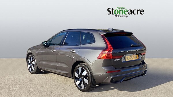 Used Volvo XC60 2025 for sale - 76228017: Photo 2