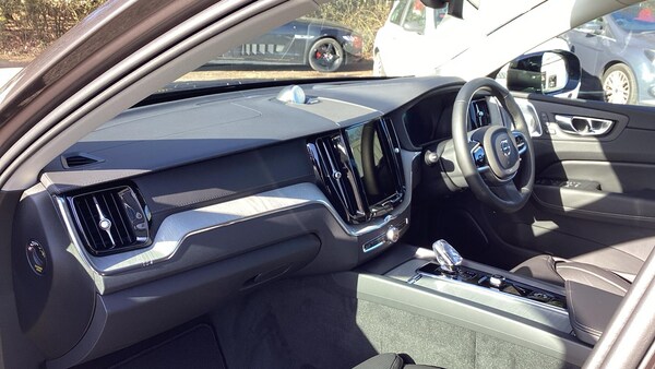 Used Volvo XC60 2025 for sale - 76228017: Photo 4