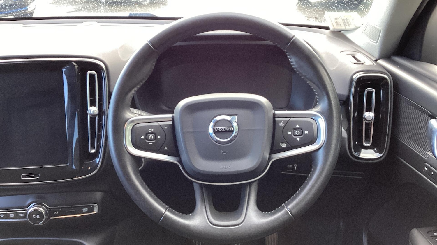 Used Volvo XC40 2019 for sale - 76485149: Photo 10