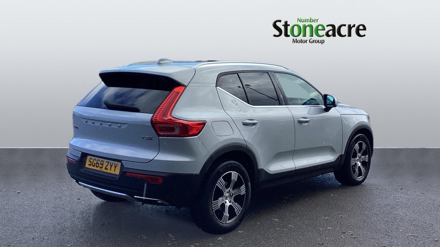Used Volvo XC40 2019 for sale - 76485149: Photo 2