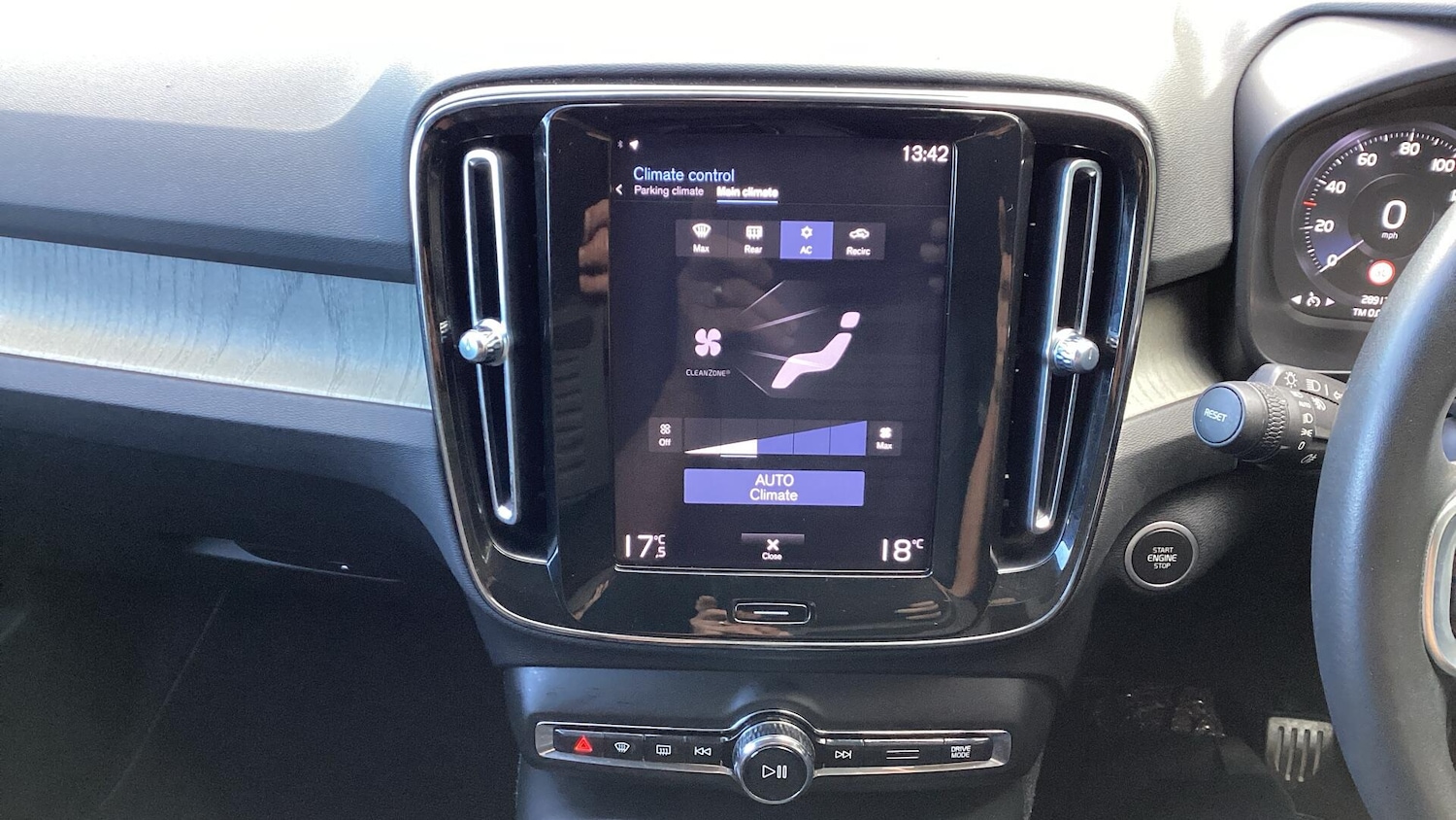 Used Volvo XC40 2019 for sale - 76485149: Photo 21