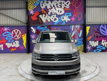 Used Volkswagen Transporter Shuttle 2018 for sale - 79604060: Photo