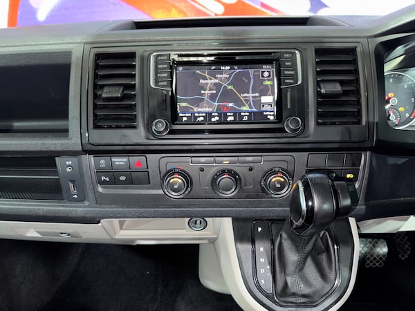 Used Volkswagen Transporter 2017 for sale - 76035660: Photo 11