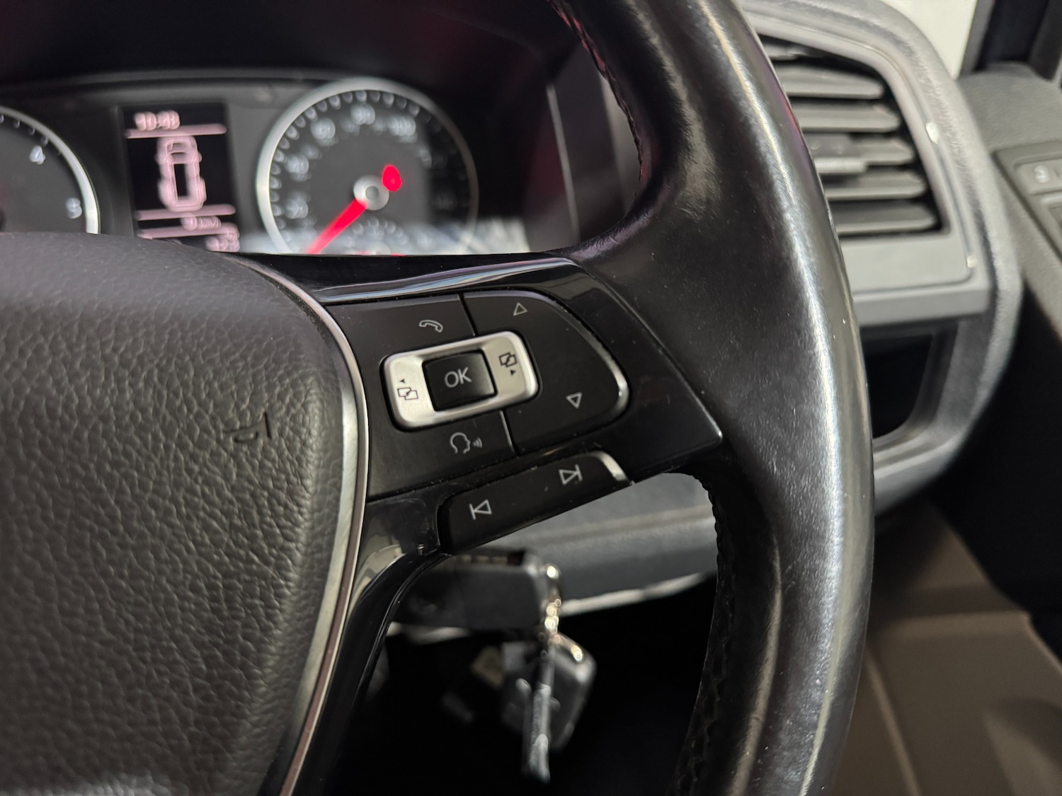 Used Volkswagen Transporter 2017 for sale - 77677257: Photo 48