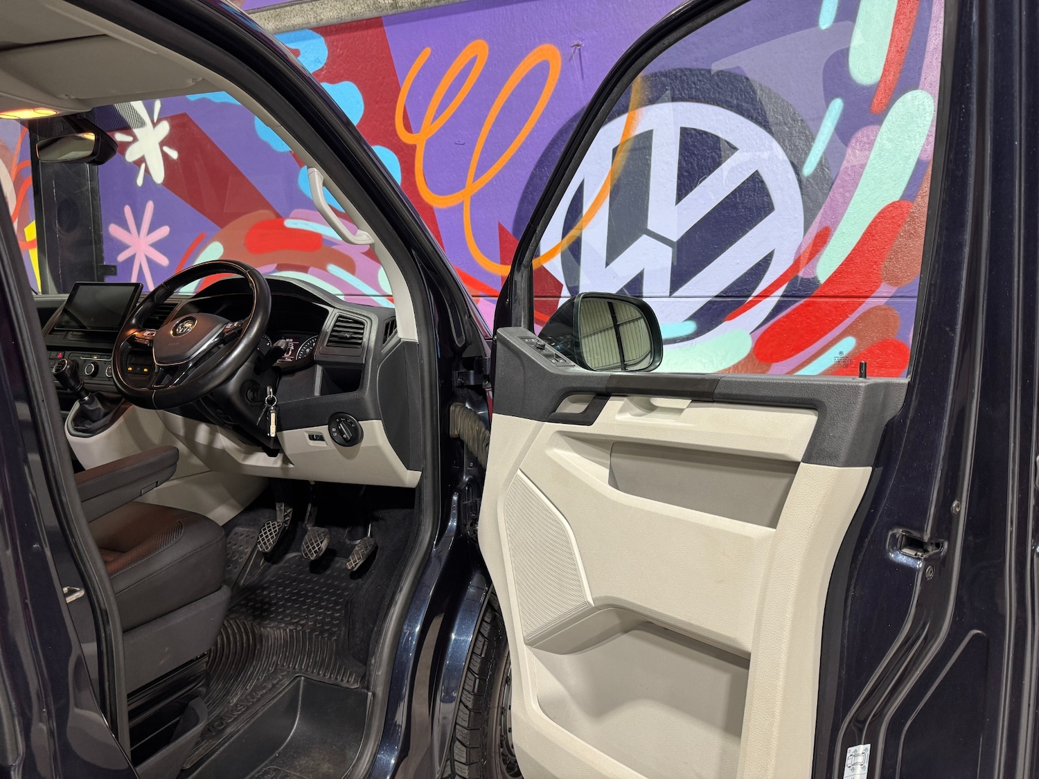 Used Volkswagen Transporter 2017 for sale - 77677257: Photo 52