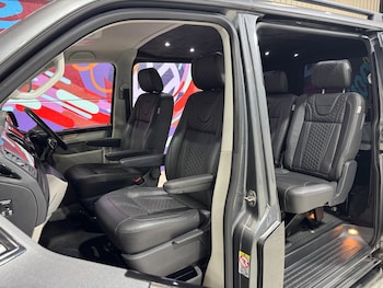 Used Volkswagen Transporter 2018 for sale - 75561305: Photo