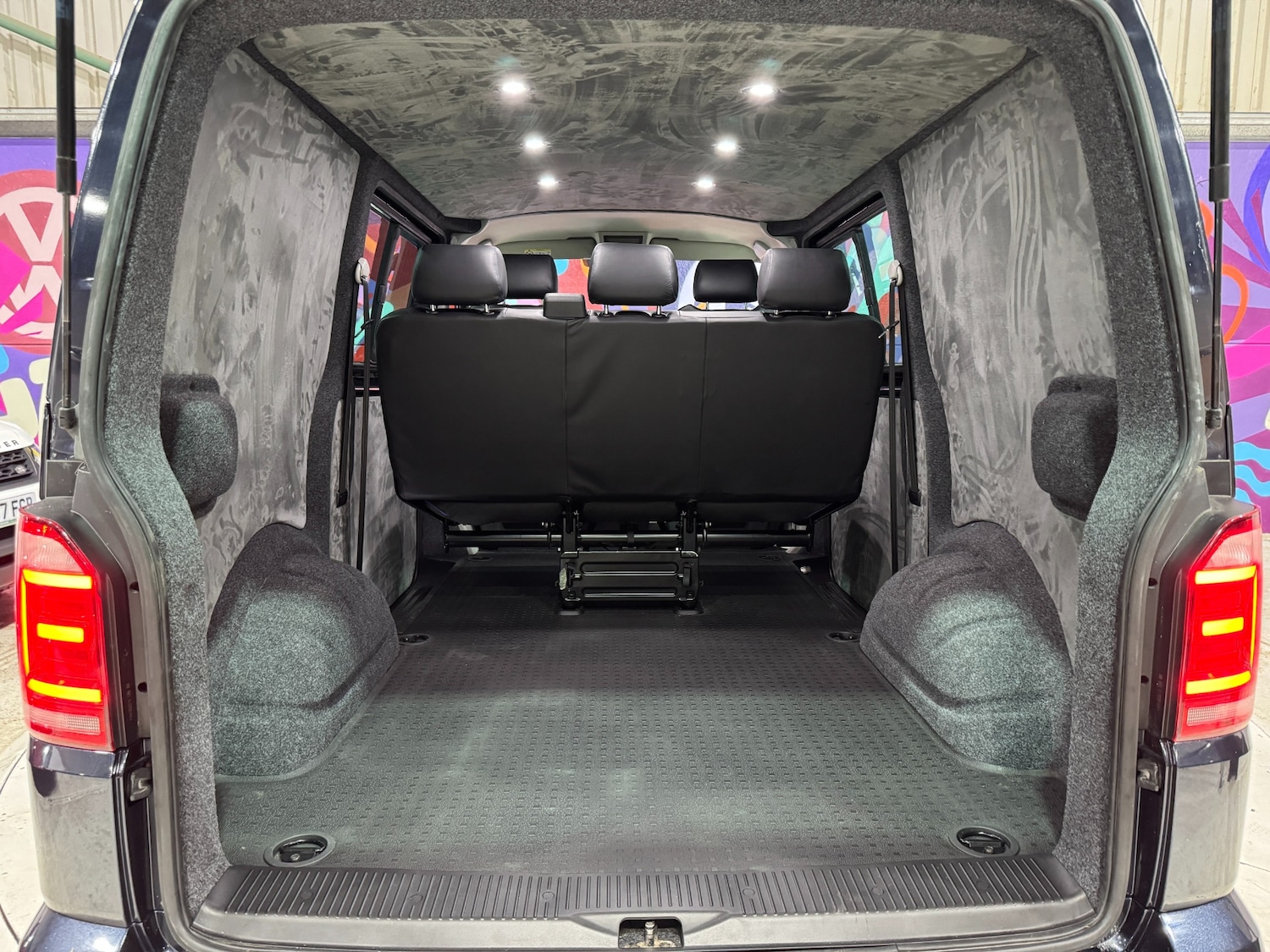 Used Volkswagen Transporter 2018 for sale - 76885258: Photo 20