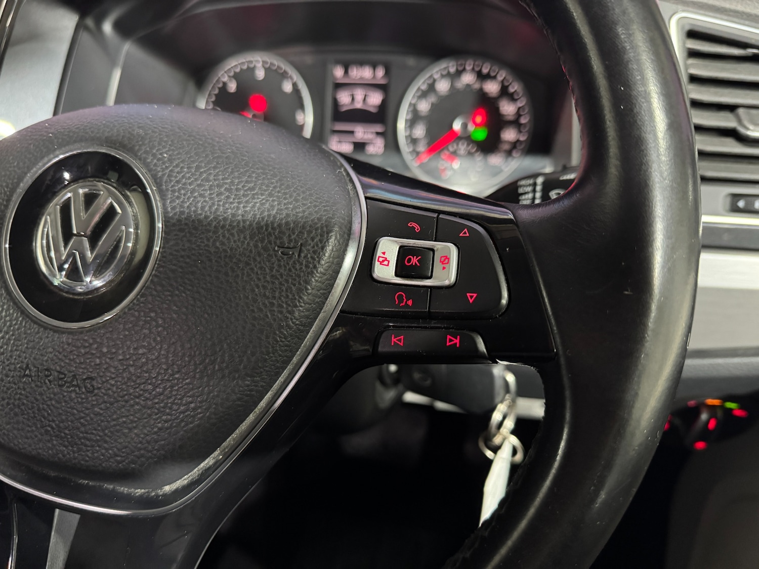 Used Volkswagen Transporter 2018 for sale - 76885258: Photo 34