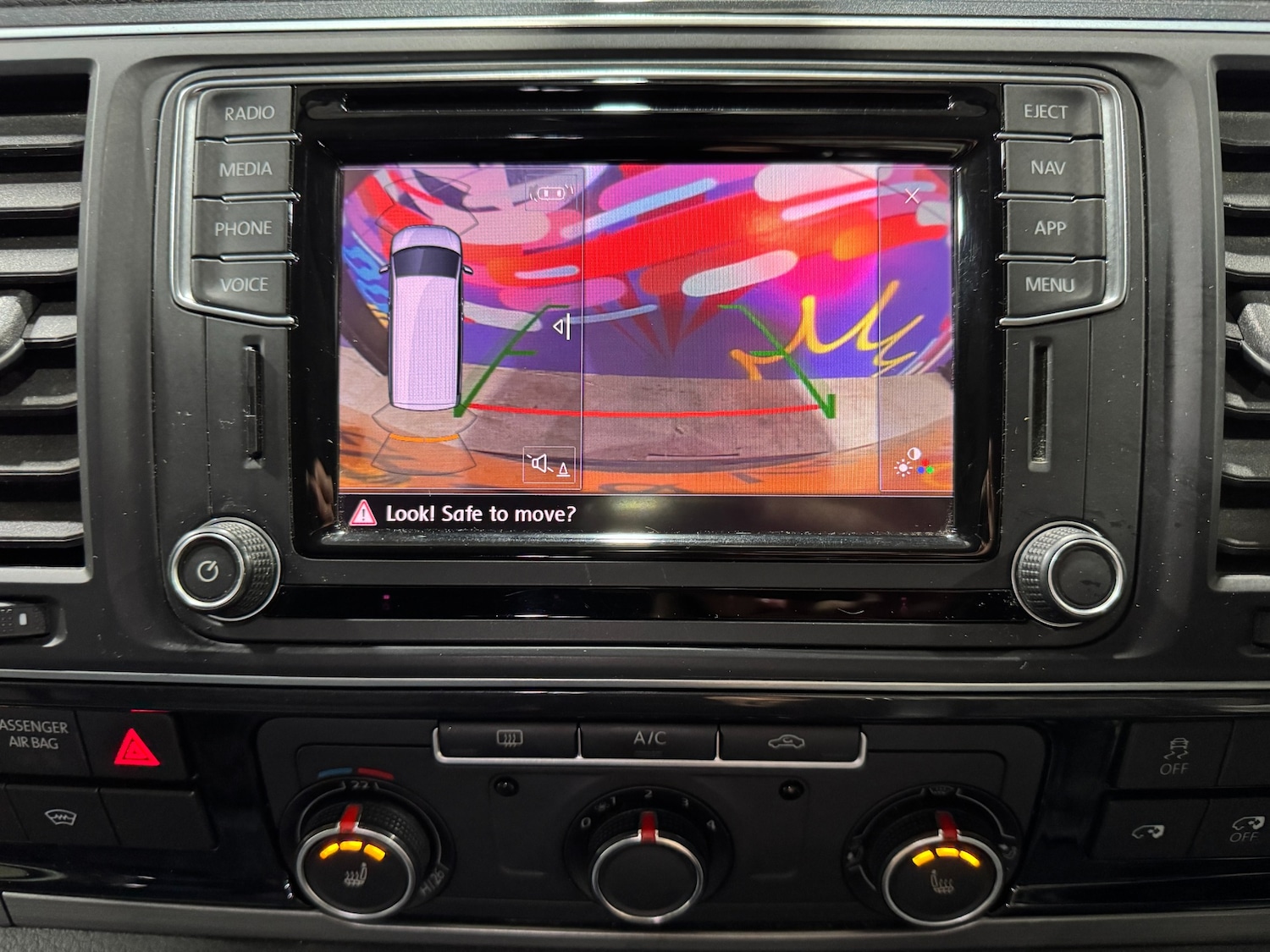 Used Volkswagen Transporter 2018 for sale - 76885258: Photo 44