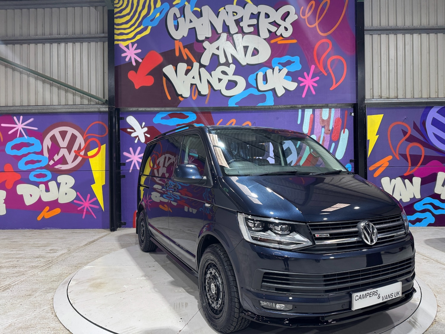 Used Volkswagen Transporter 2017 for sale - 76321998: Photo 1