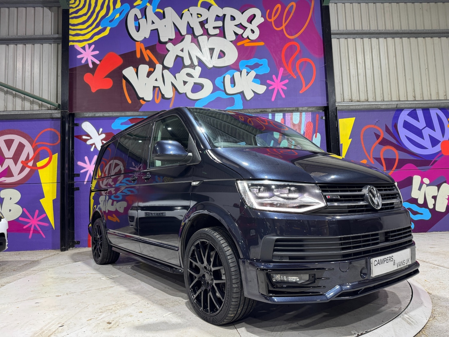 Used Volkswagen Transporter 2018 for sale - 77676858: Photo 1