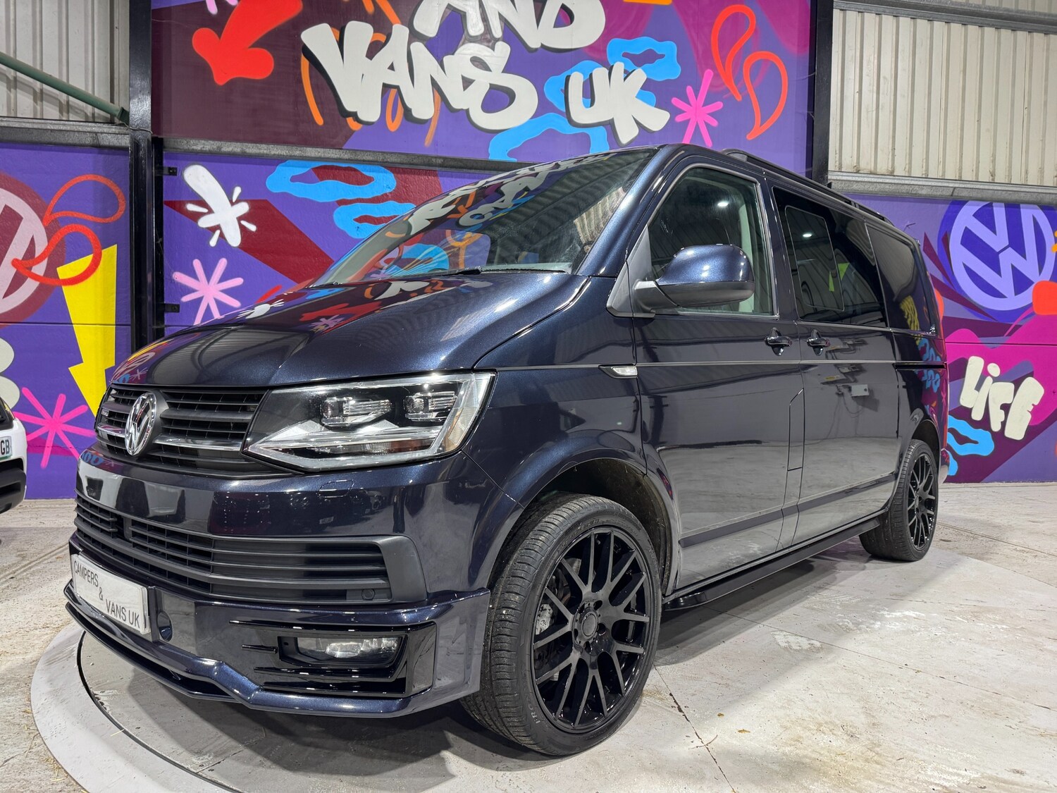 Used Volkswagen Transporter 2018 for sale - 77676858: Photo 4