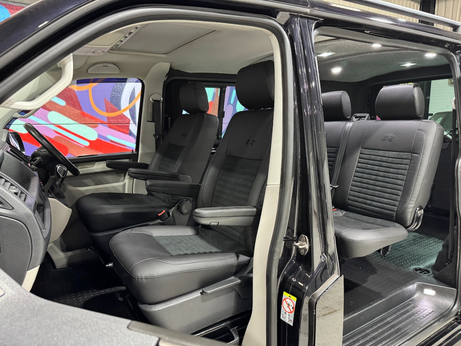 Used Volkswagen Transporter 2017 for sale - 76028854: Photo 27