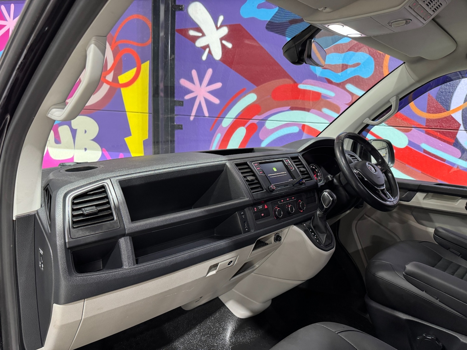 Used Volkswagen Transporter 2017 for sale - 76028854: Photo 28