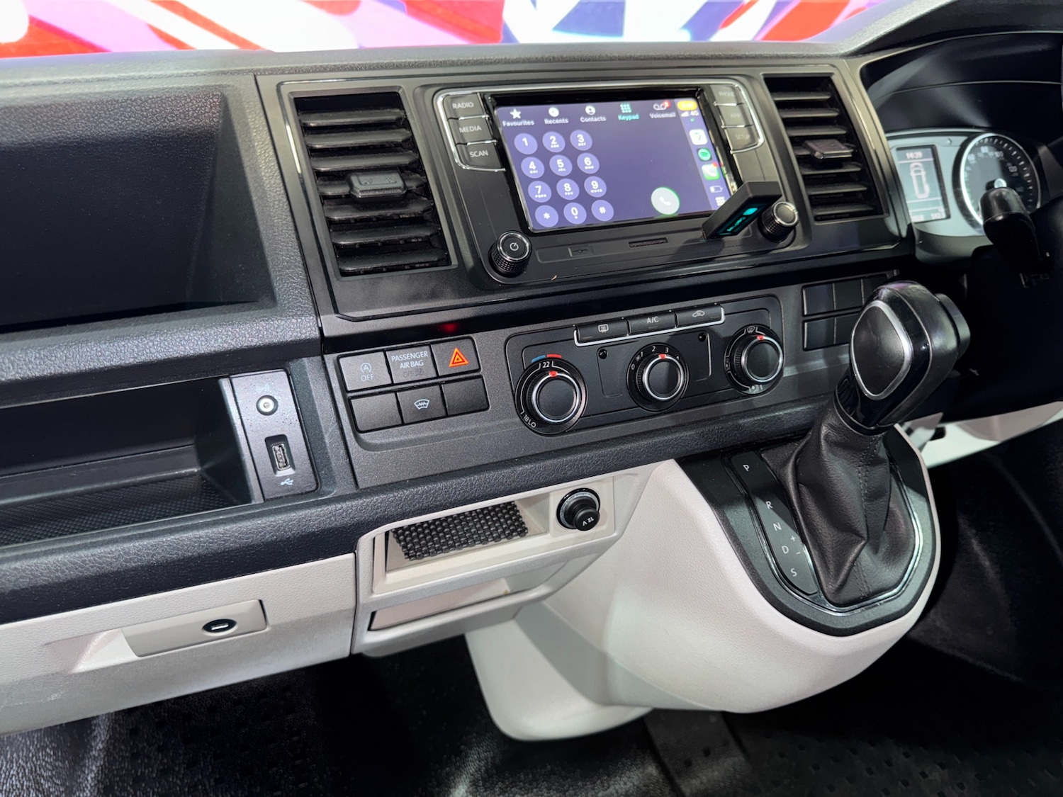 Used Volkswagen Transporter 2017 for sale - 76028854: Photo 47