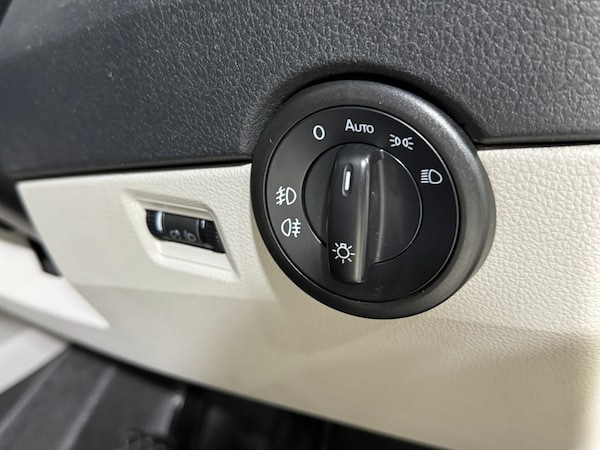 Used Volkswagen Transporter 2017 for sale - 76028854: Photo 50