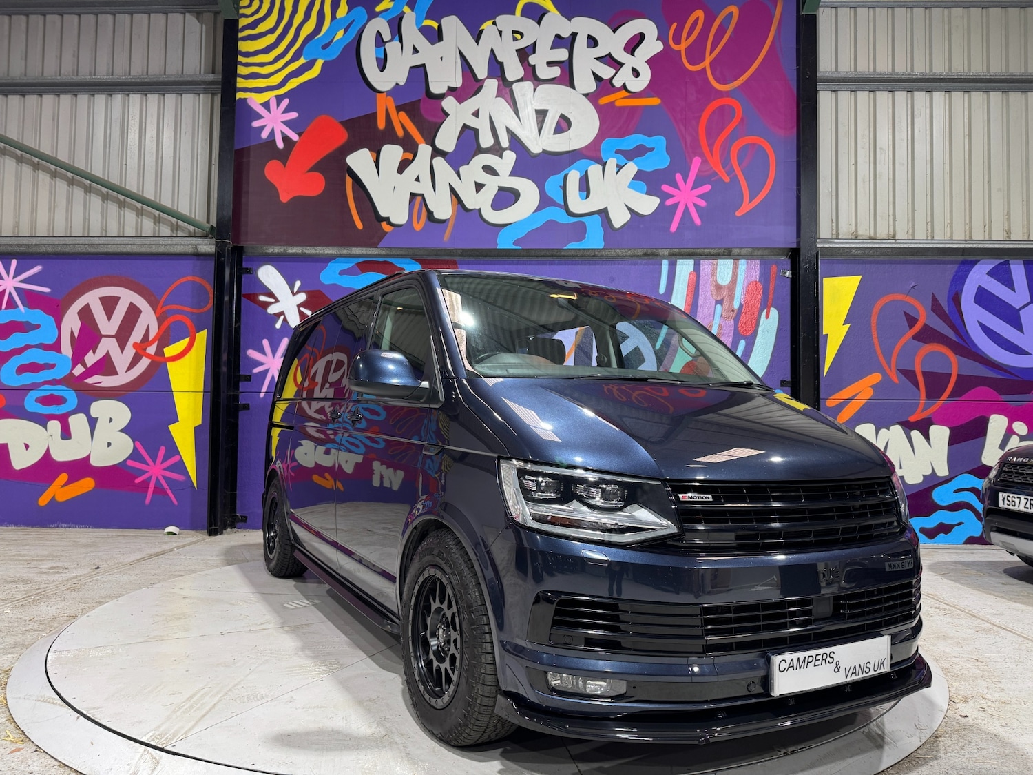 Used Volkswagen Transporter 2018 for sale - 76334997: Photo 1