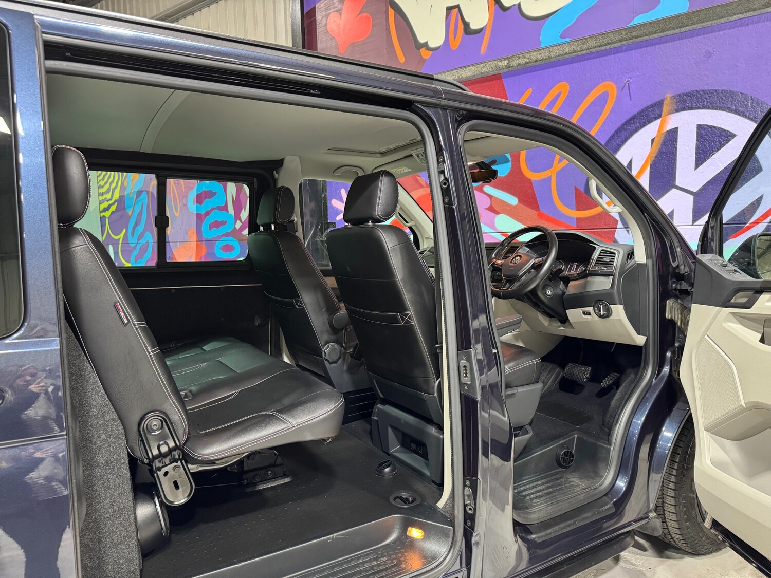 Used Volkswagen Transporter 2018 for sale - 76334997: Photo 45