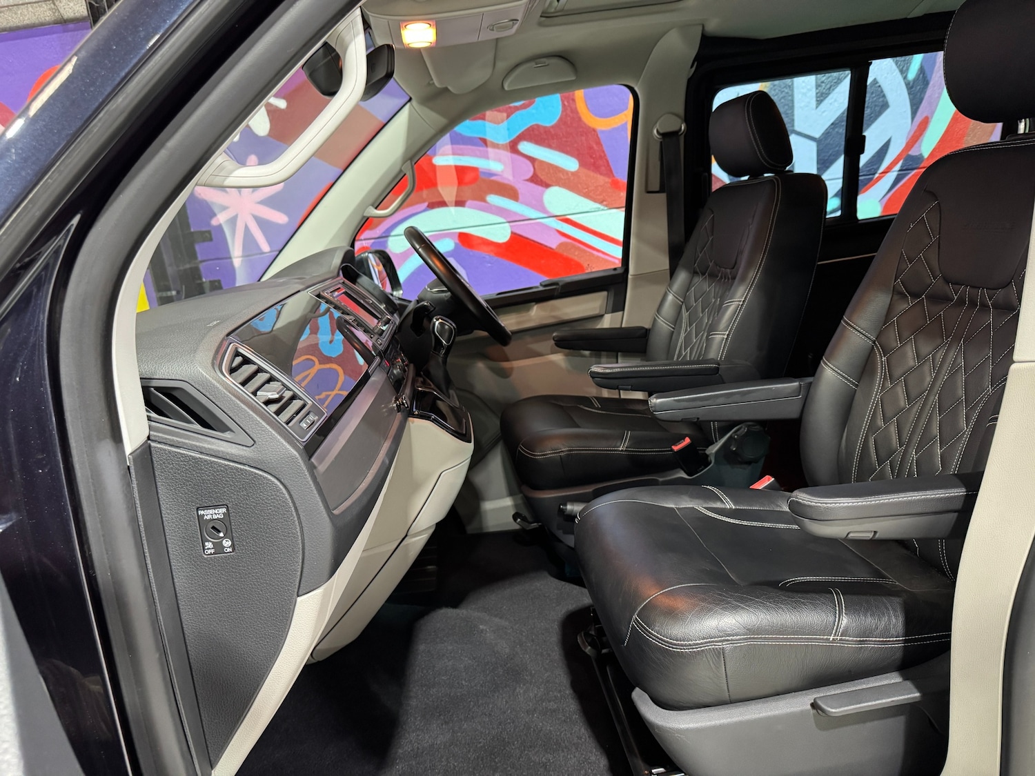 Used Volkswagen Transporter 2018 for sale - 76334997: Photo 5