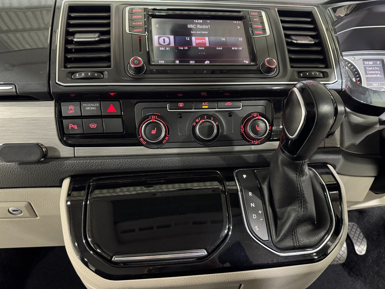 Used Volkswagen Transporter 2018 for sale - 76334997: Photo 62