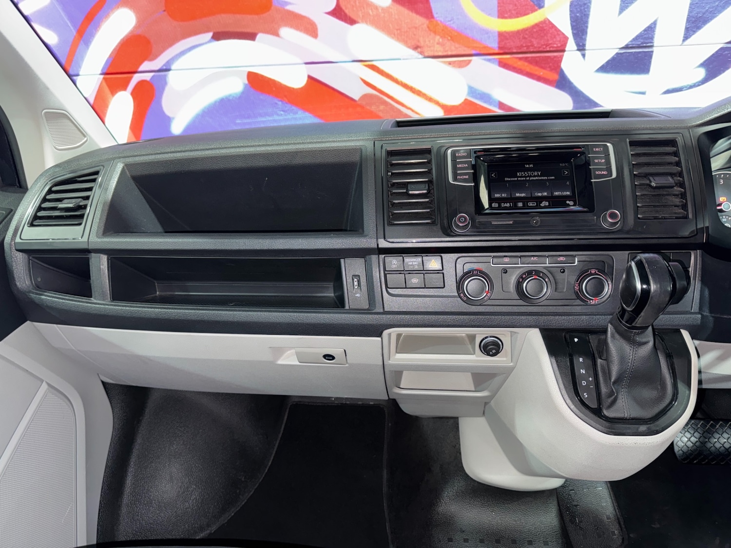 Used Volkswagen Transporter 2017 for sale - 77245662: Photo 27