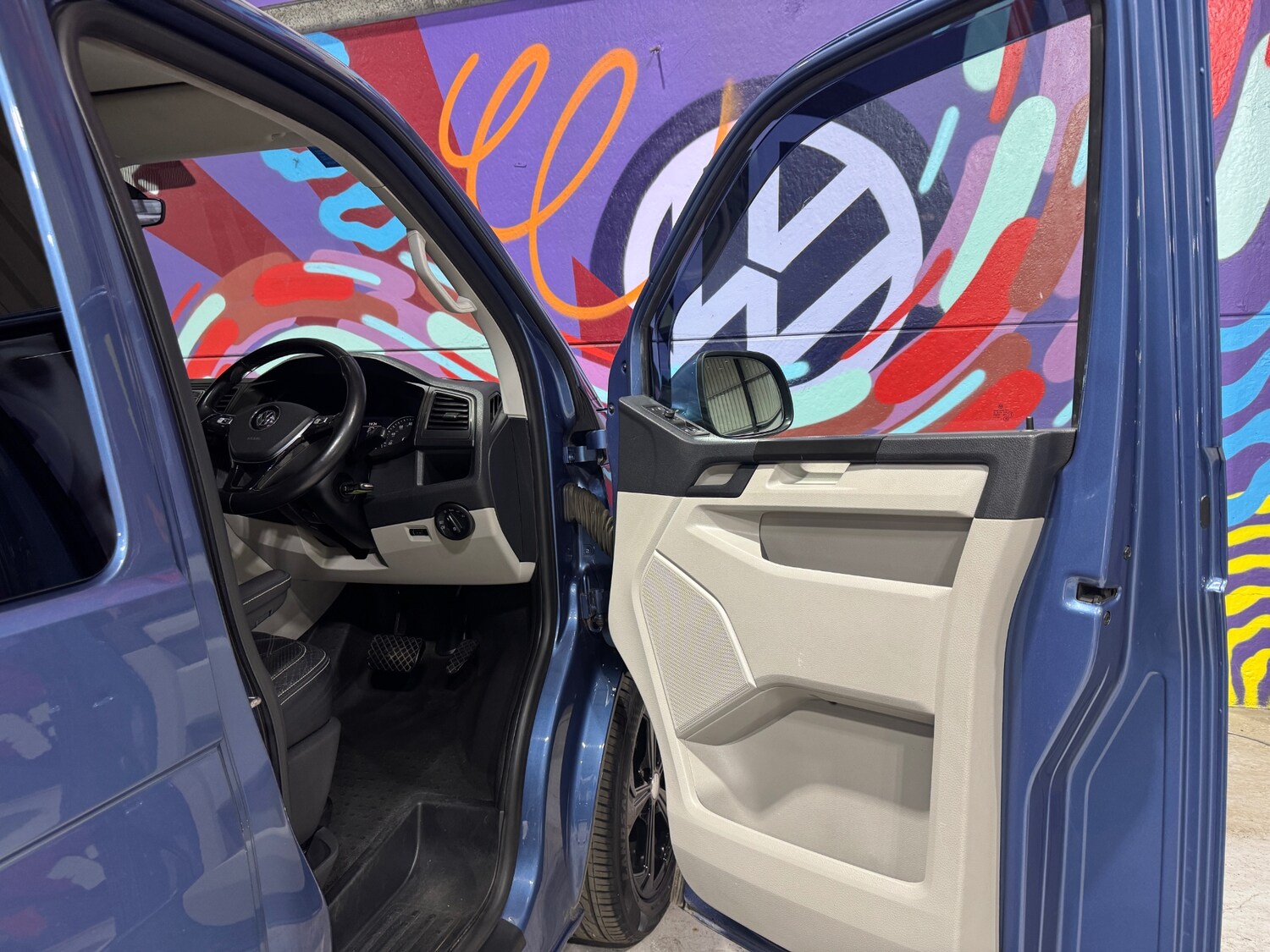 Used Volkswagen Transporter 2015 for sale - 78026231: Photo 38