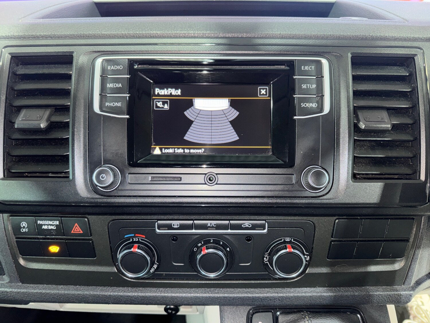 Used Volkswagen Transporter 2015 for sale - 78026231: Photo 43