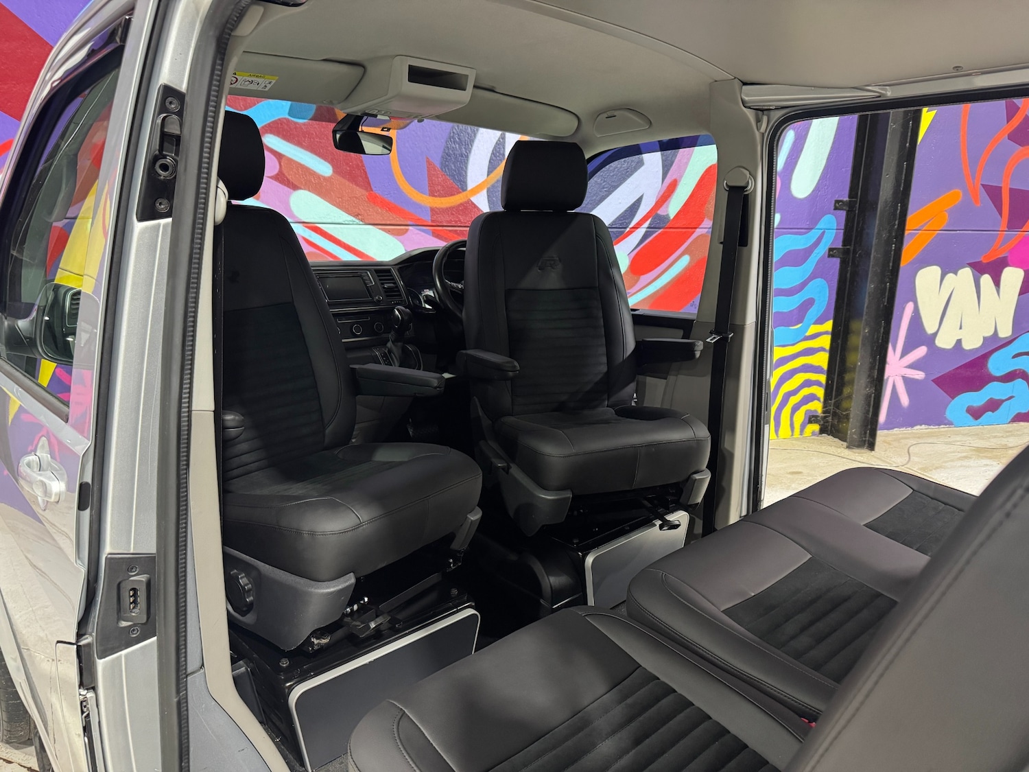 Used Volkswagen Transporter 2017 for sale - 77364425: Photo 25